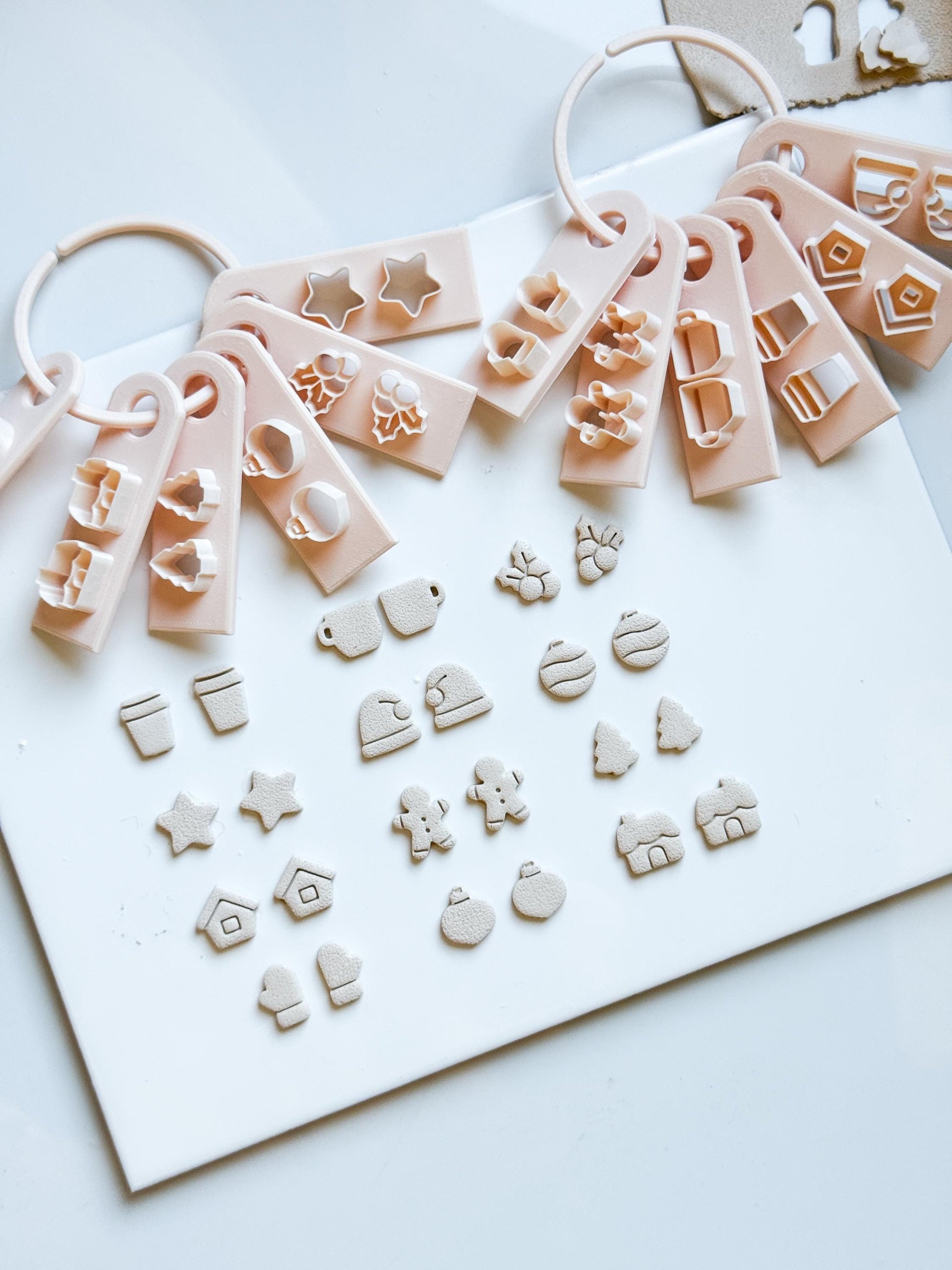 Christmas Mini Clay Cutter Set – Holiday Polymer Clay Stud Shapes: Mug, Star, Tree, Gingerbread