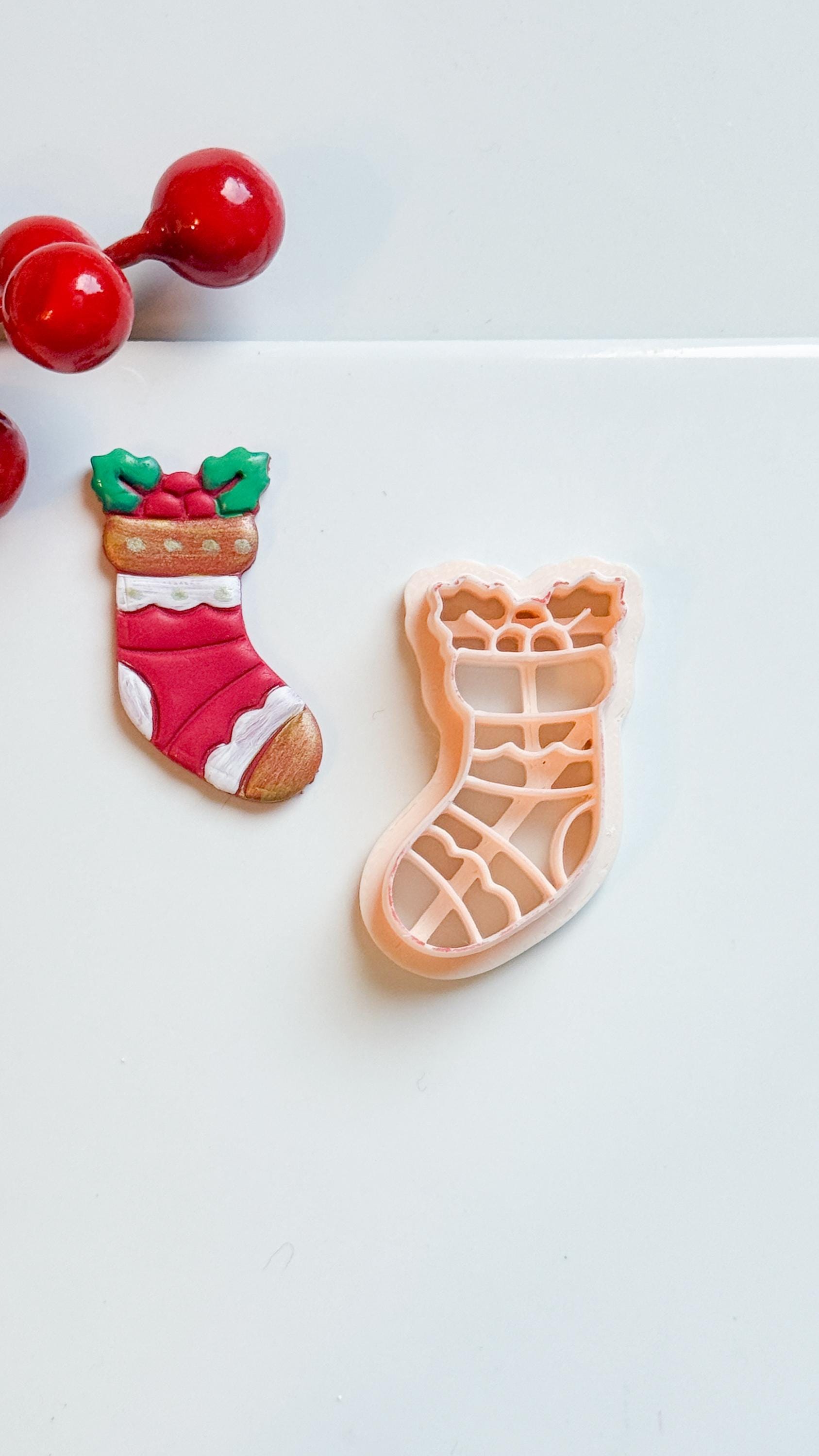 Christmas Stocking Clay Cutter: Holiday Earring DIY (25-45 mm)