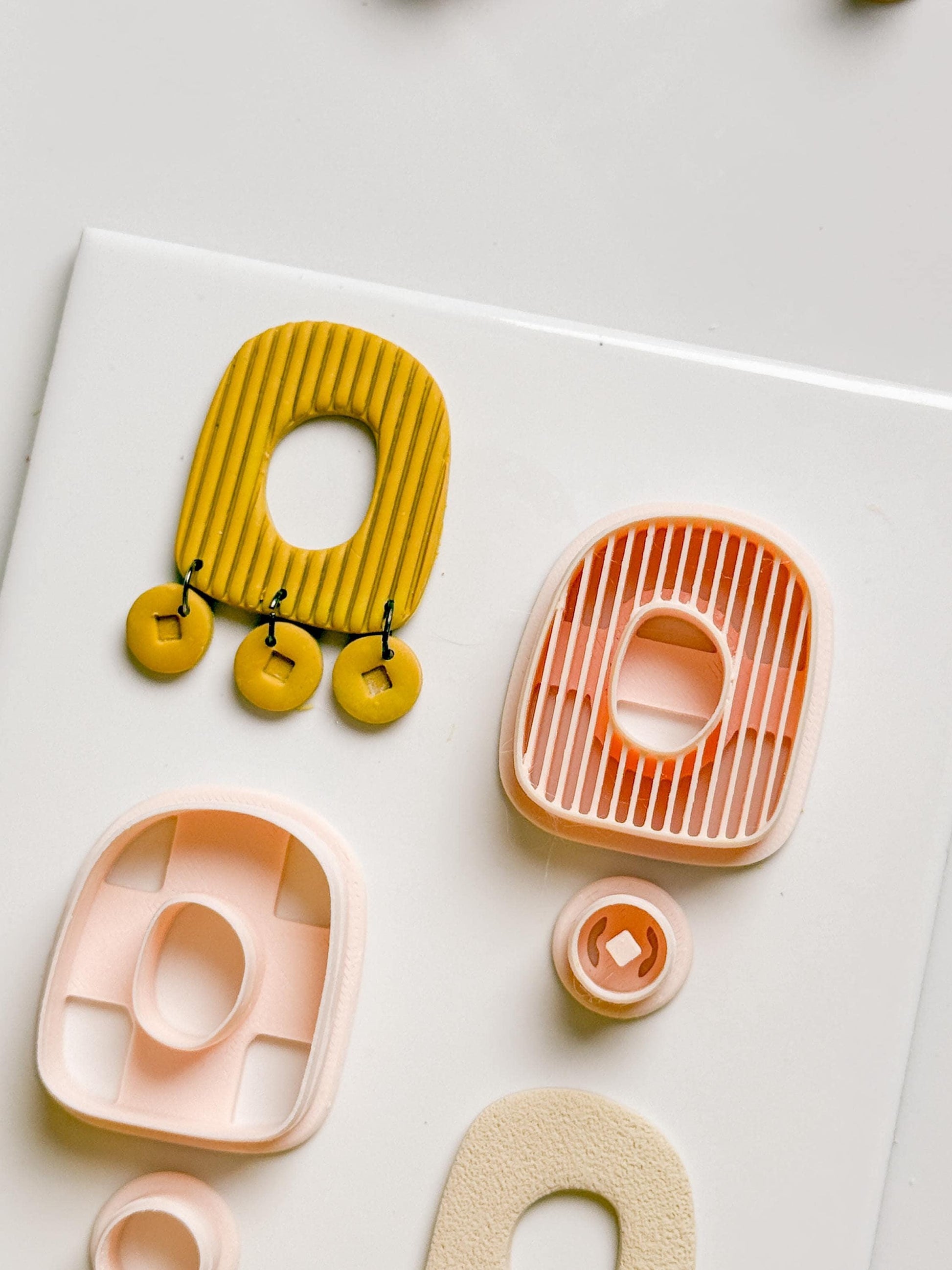 Ribbed Arch Clay Cutter Set: Circle Drop Earring Molds - Majolica Collection