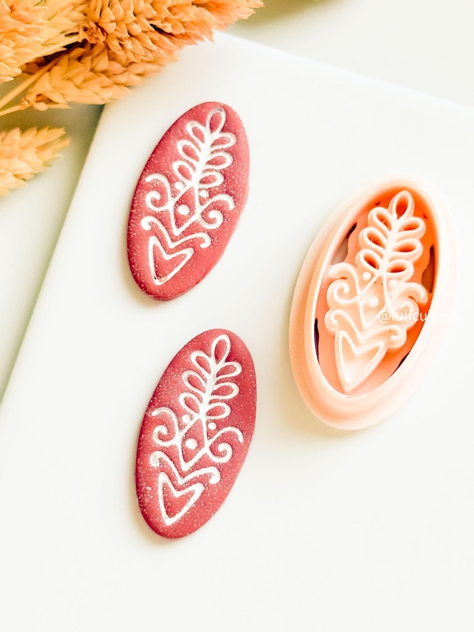 Oval Folk Art Heart Clay Earring Cutter with Imprint Design