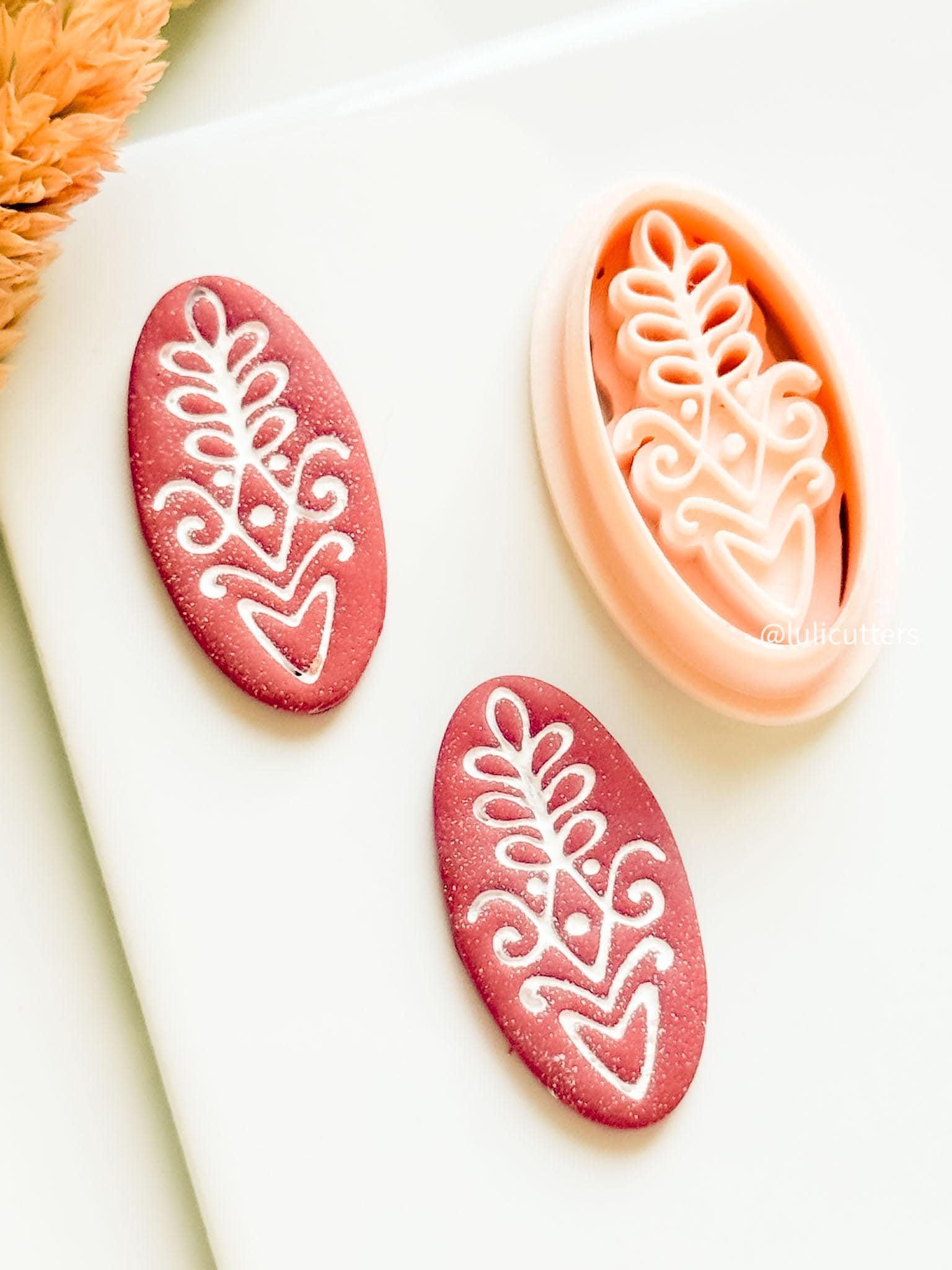 Oval Folk Art Heart Clay Earring Cutter with Imprint Design