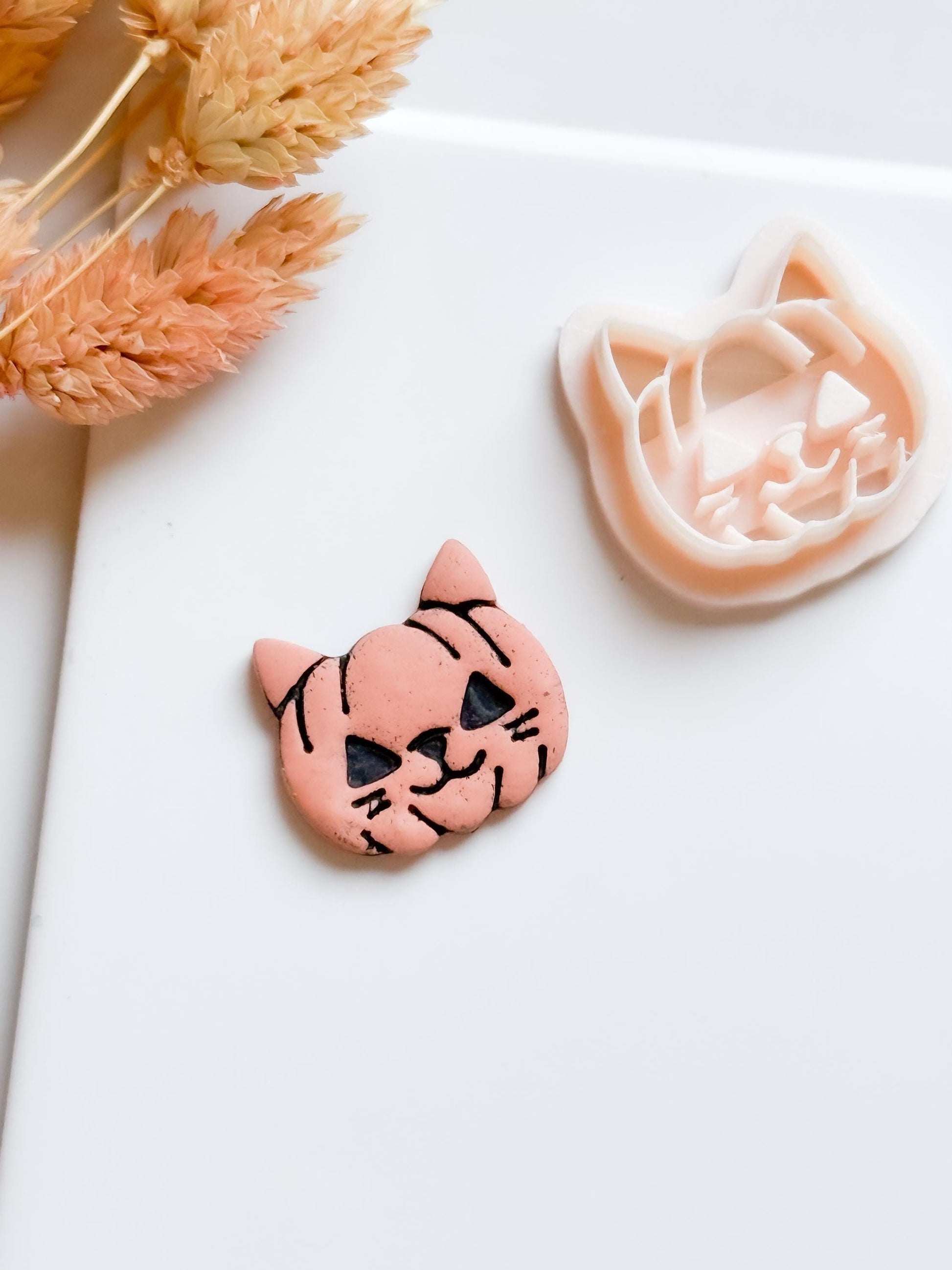 Pumpkin Cat Face Cutter: Halloween Jewelry Mold for Polymer Clay