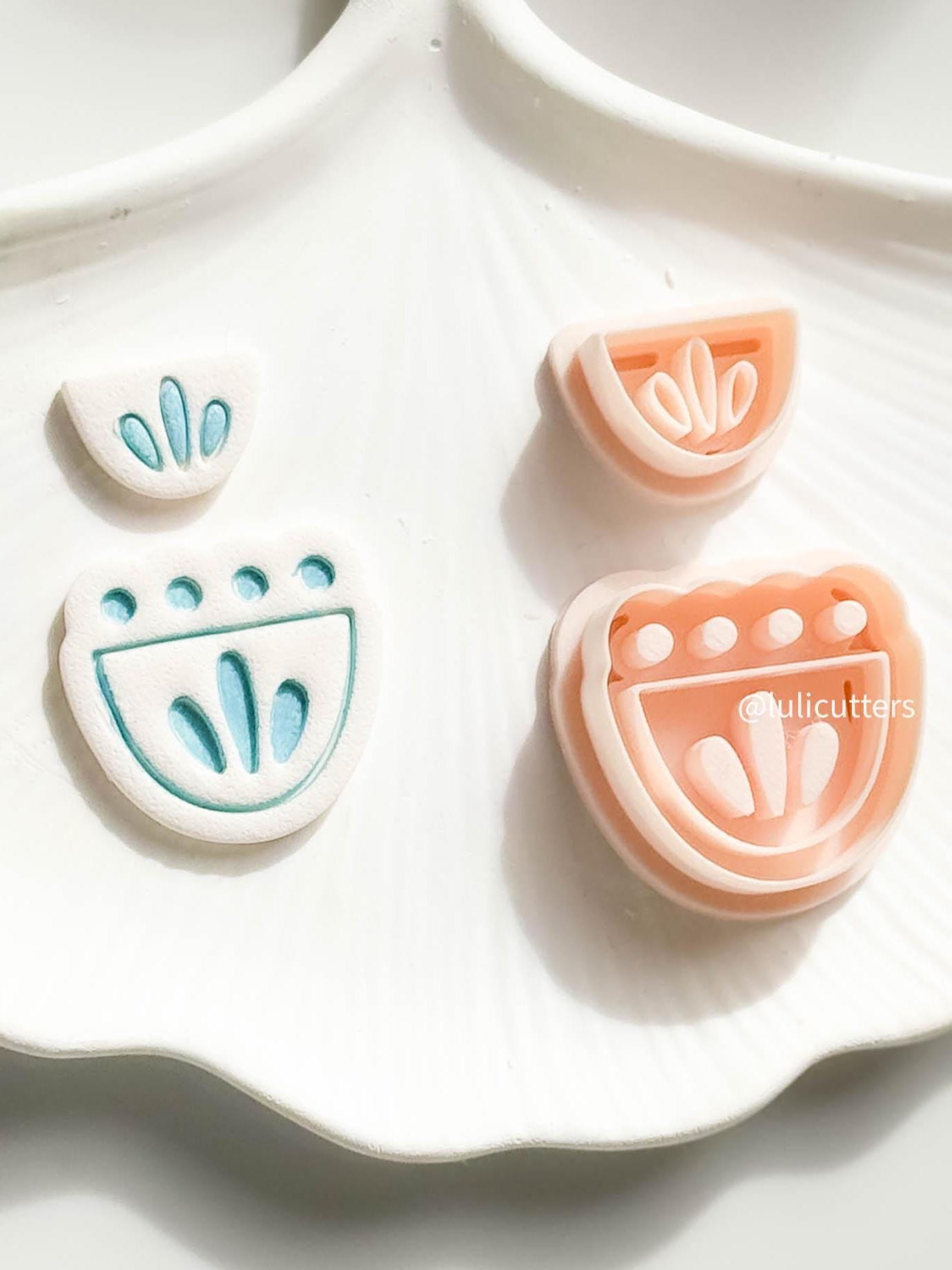 Folk Floral Clay Cutter Set Scalloped Boho Tulip Design