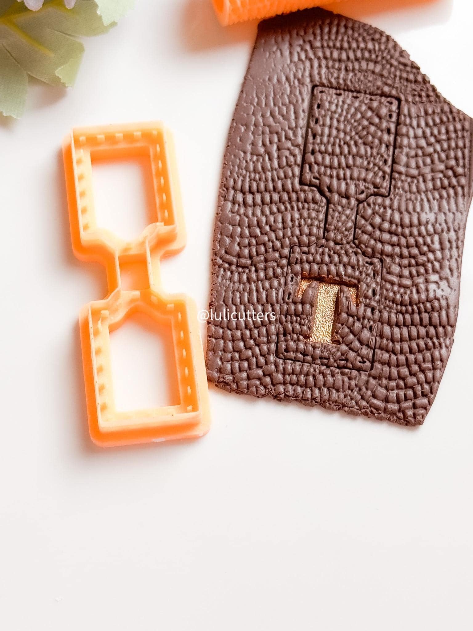 Stitch Effect Keychain Cutter: Polymer Clay Tag Maker