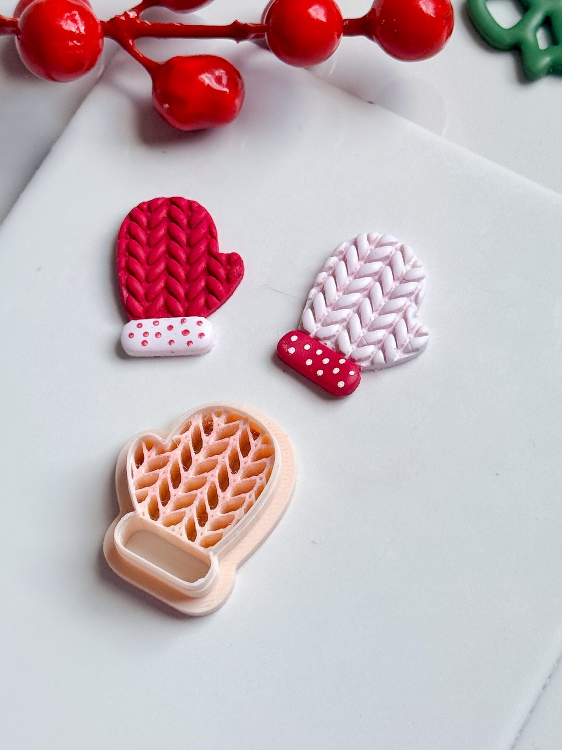 Knit Mitten Clay Cutter: Winter Earring Cutter for Polymer Clay