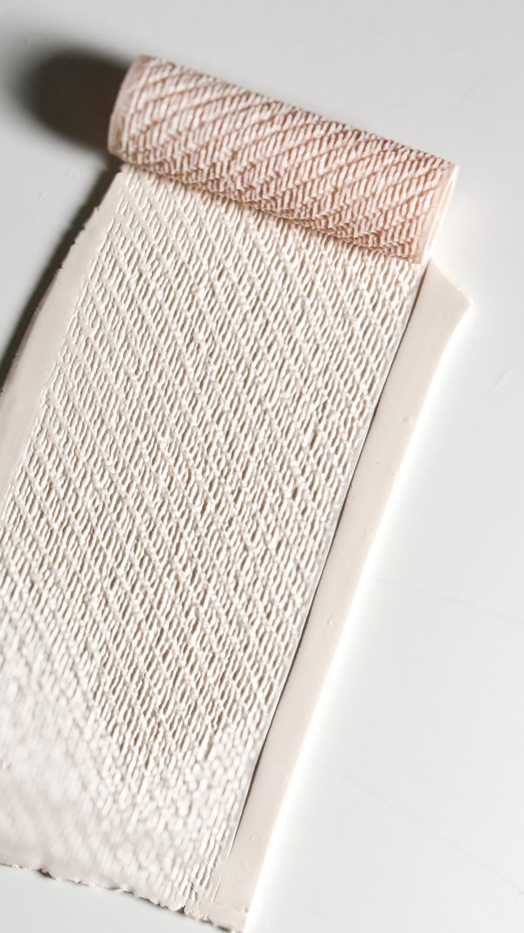 Diagonal Rib Stitch Texture Roller for Polymer Clay – Knit Pattern Emboss Rolling Pin