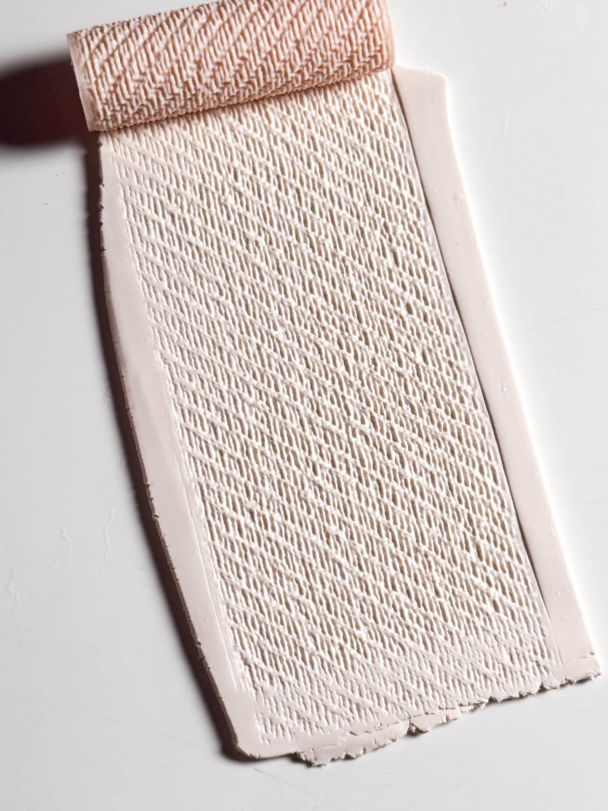 Diagonal Rib Stitch Texture Roller for Polymer Clay – Knit Pattern Emboss Rolling Pin