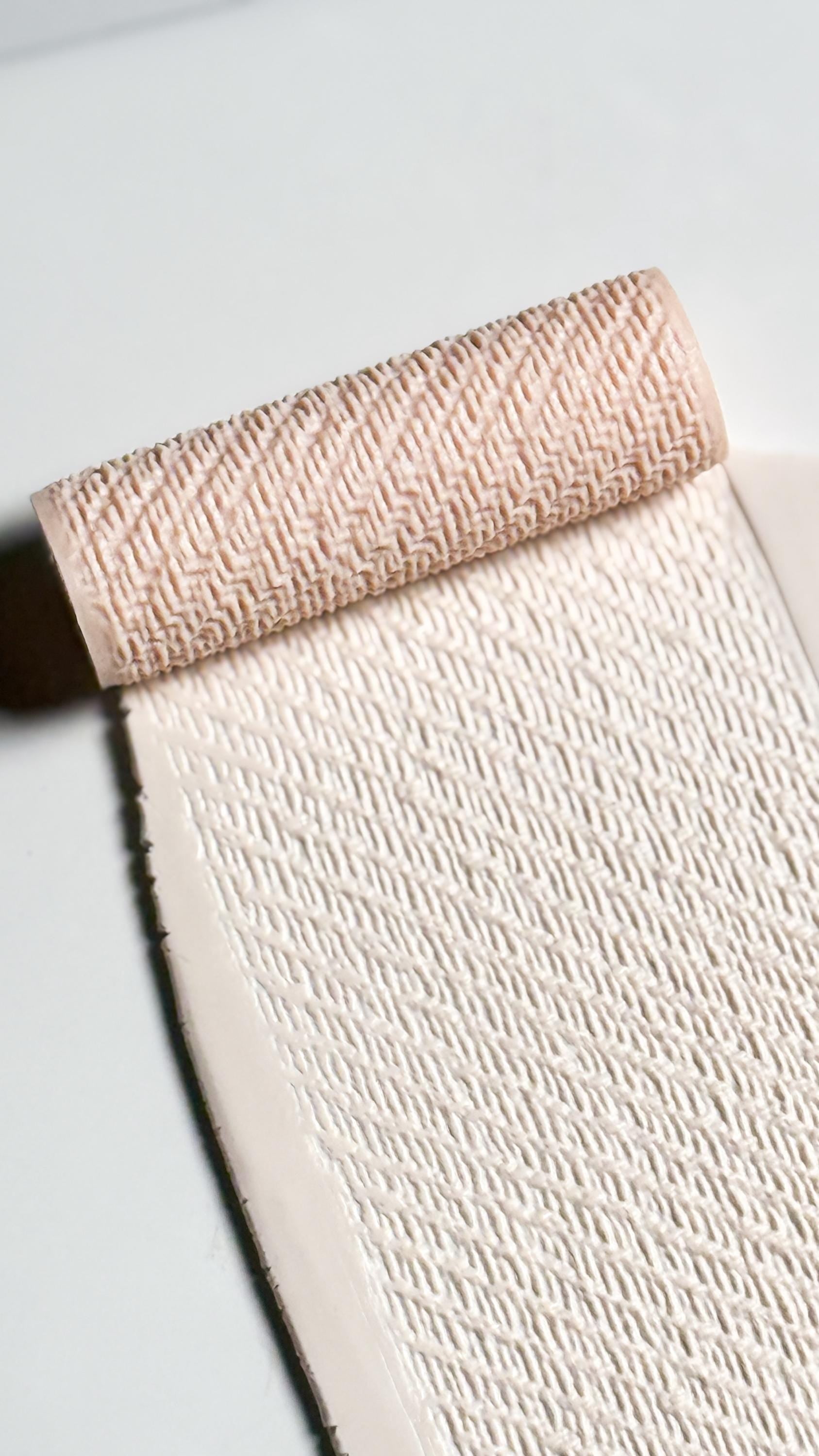 Diagonal Rib Stitch Texture Roller for Polymer Clay – Knit Pattern Emboss Rolling Pin