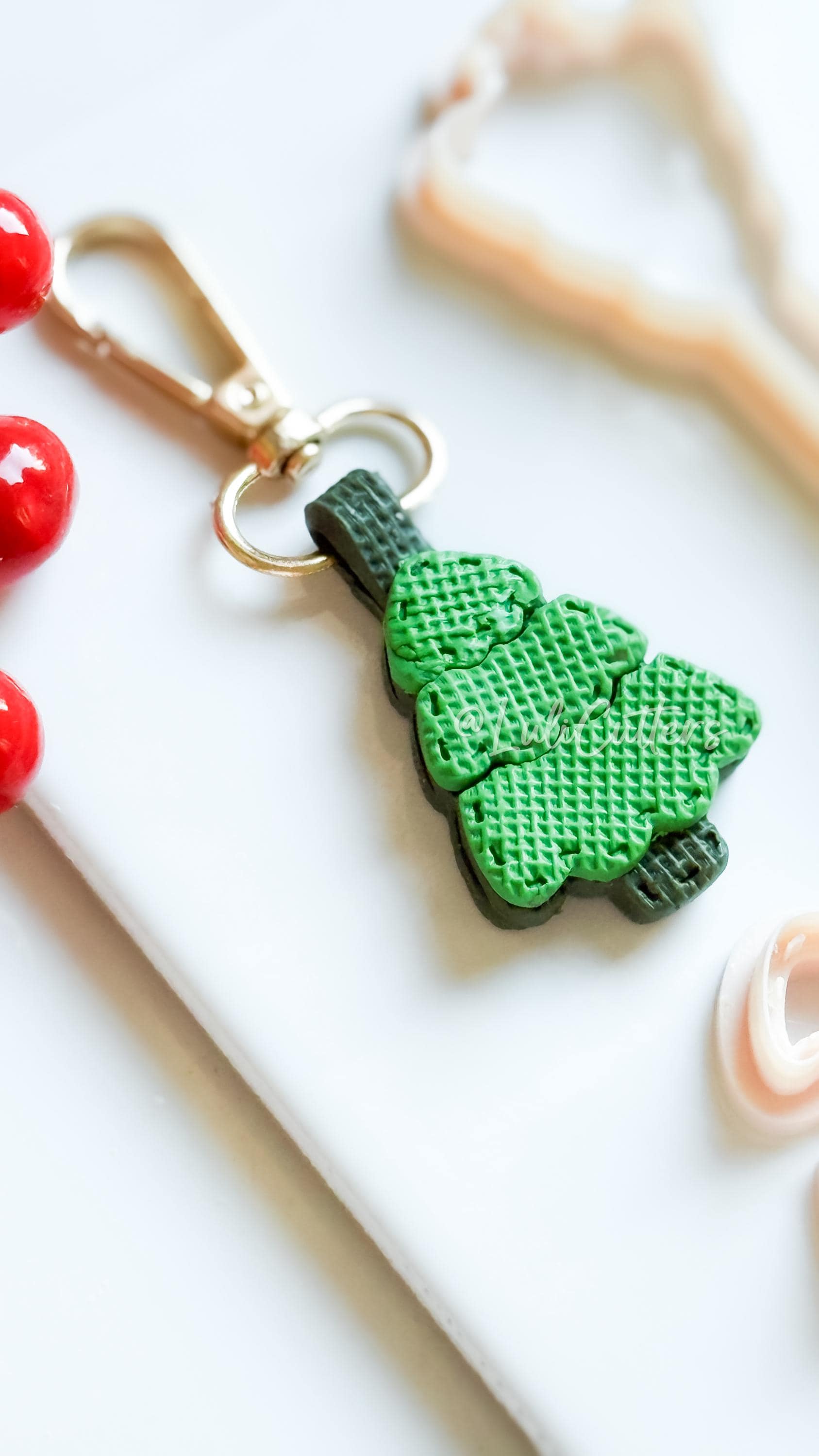 Christmas Tree Keychain: Holiday Charm Clay Cutter Set