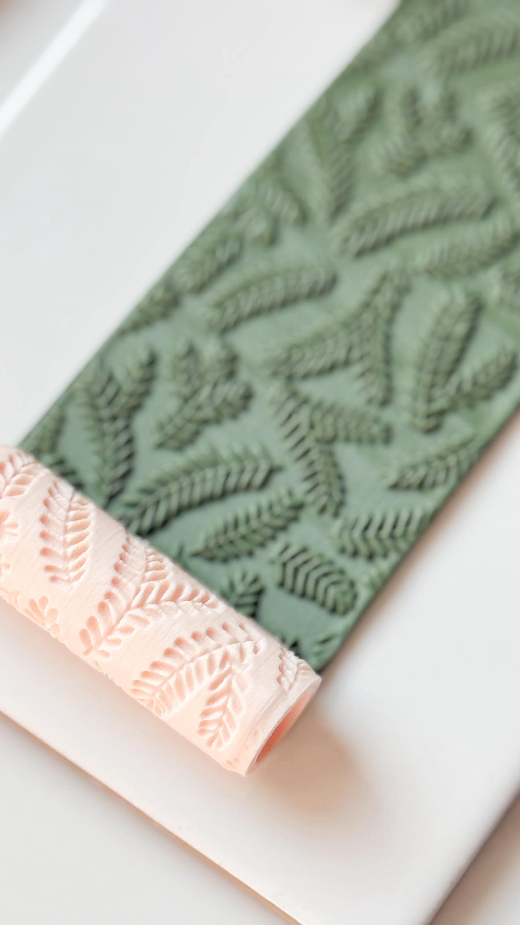 Fern Embossing Roller – Leaf Pattern Polymer Clay Embossing Tool