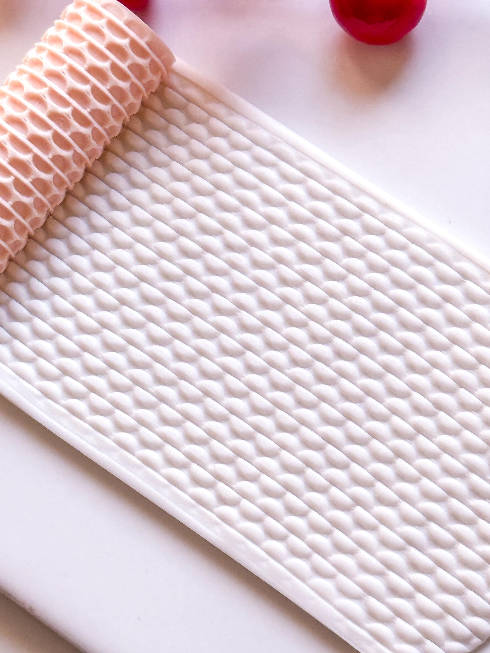 Scallop Embossing Roller – Wave Pattern Texture Roller for Polymer Clay