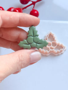 Holly Leaf Clay Cutter: Christmas Earring Design (25-51mm)