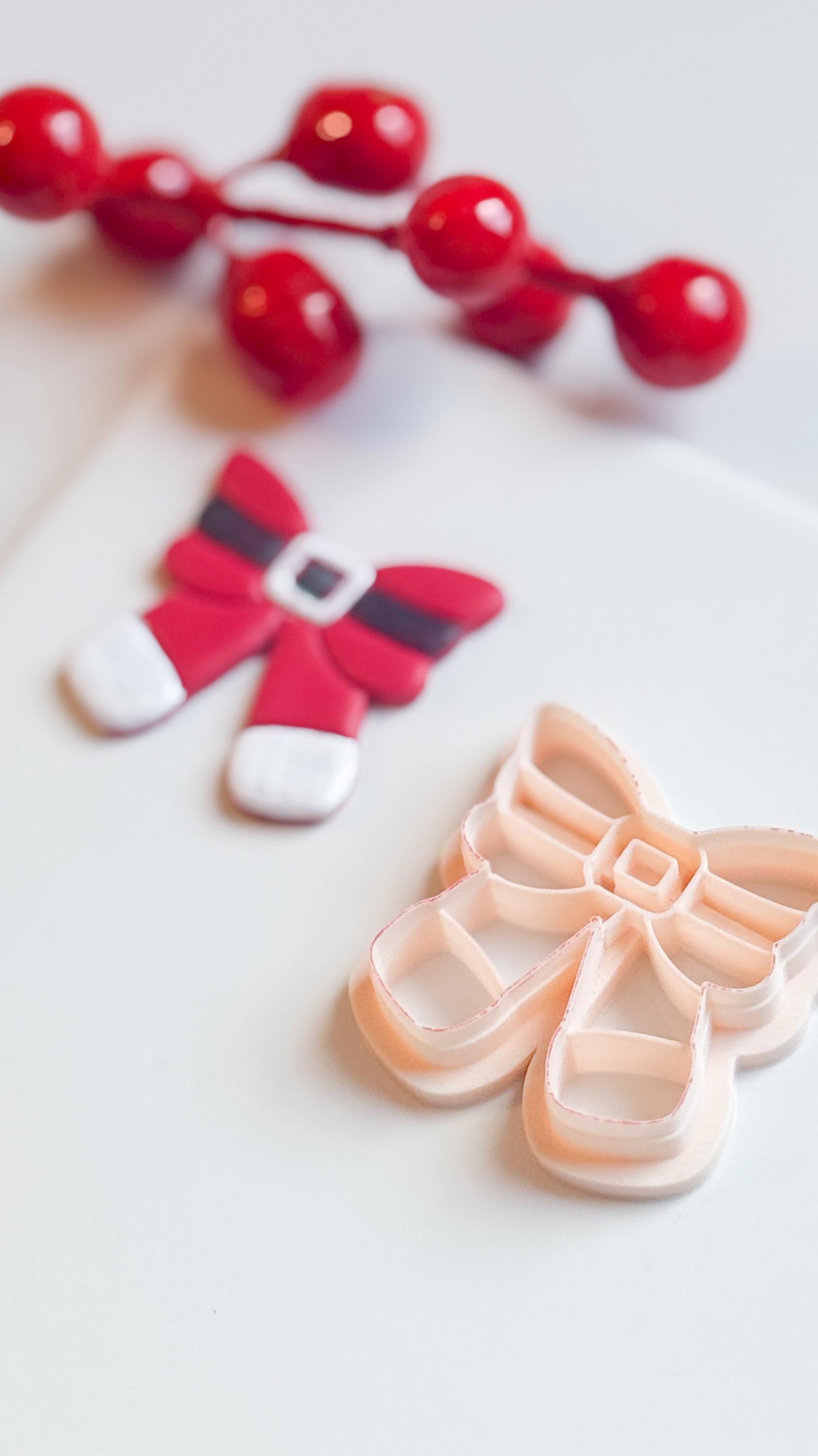 Santa Belt Bow Clay Cutter – Christmas Polymer Clay Tool for Festive Earrings & Charms