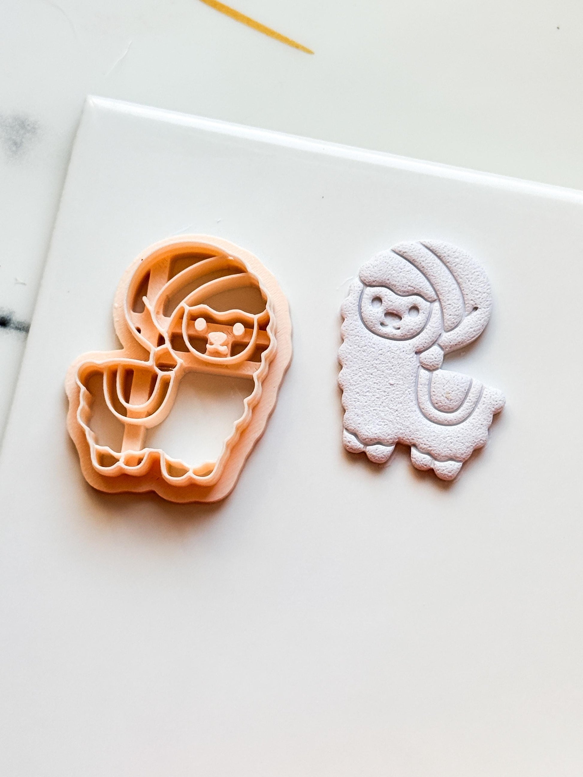 Christmas Llama Clay Cutter: Festive Polymer Clay Tool
