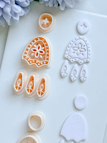Folkbloom Clay Cutter Set: Floral and Plain Arch Duo