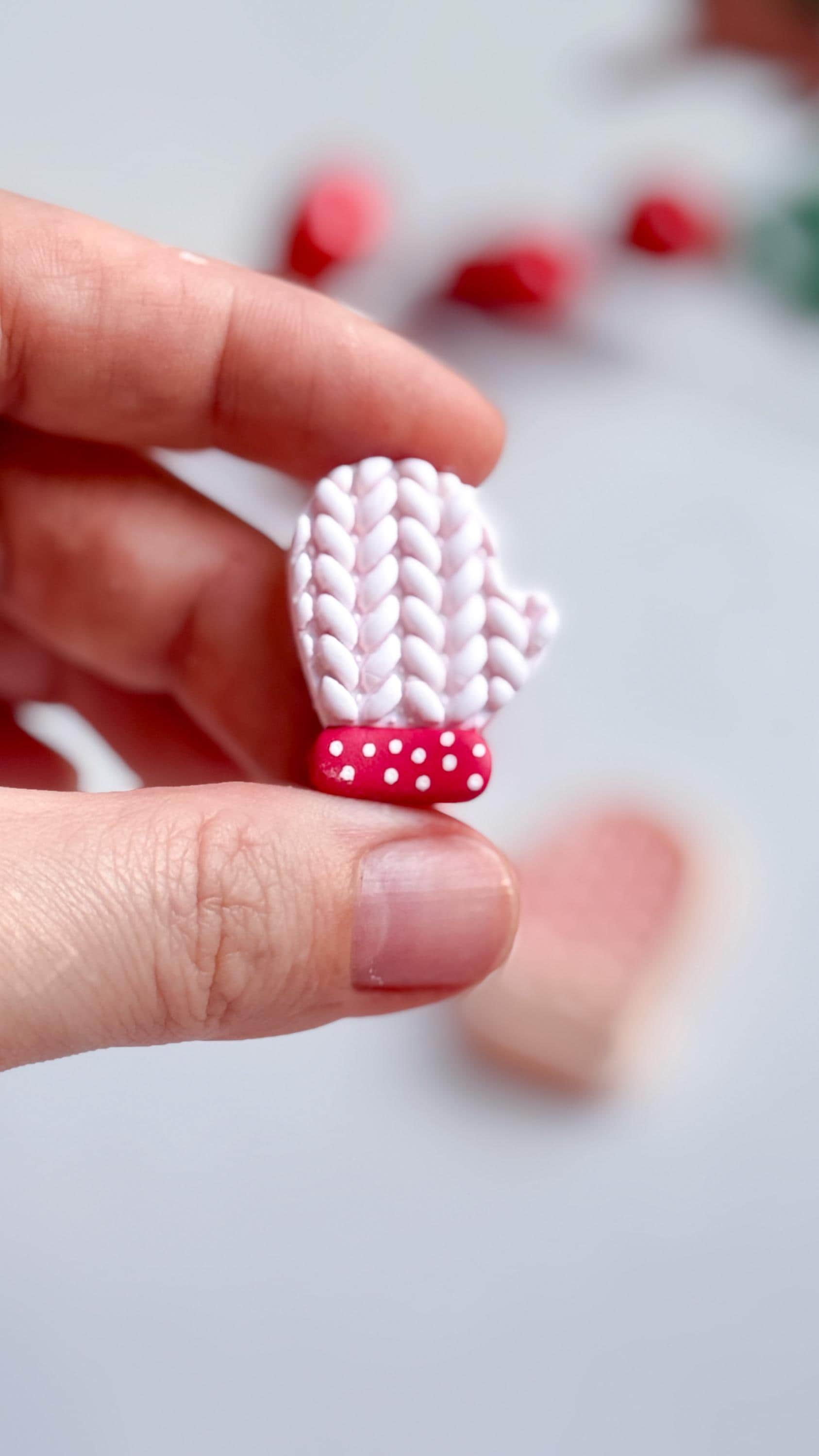 Knit Mitten Clay Cutter: Winter Earring Cutter for Polymer Clay
