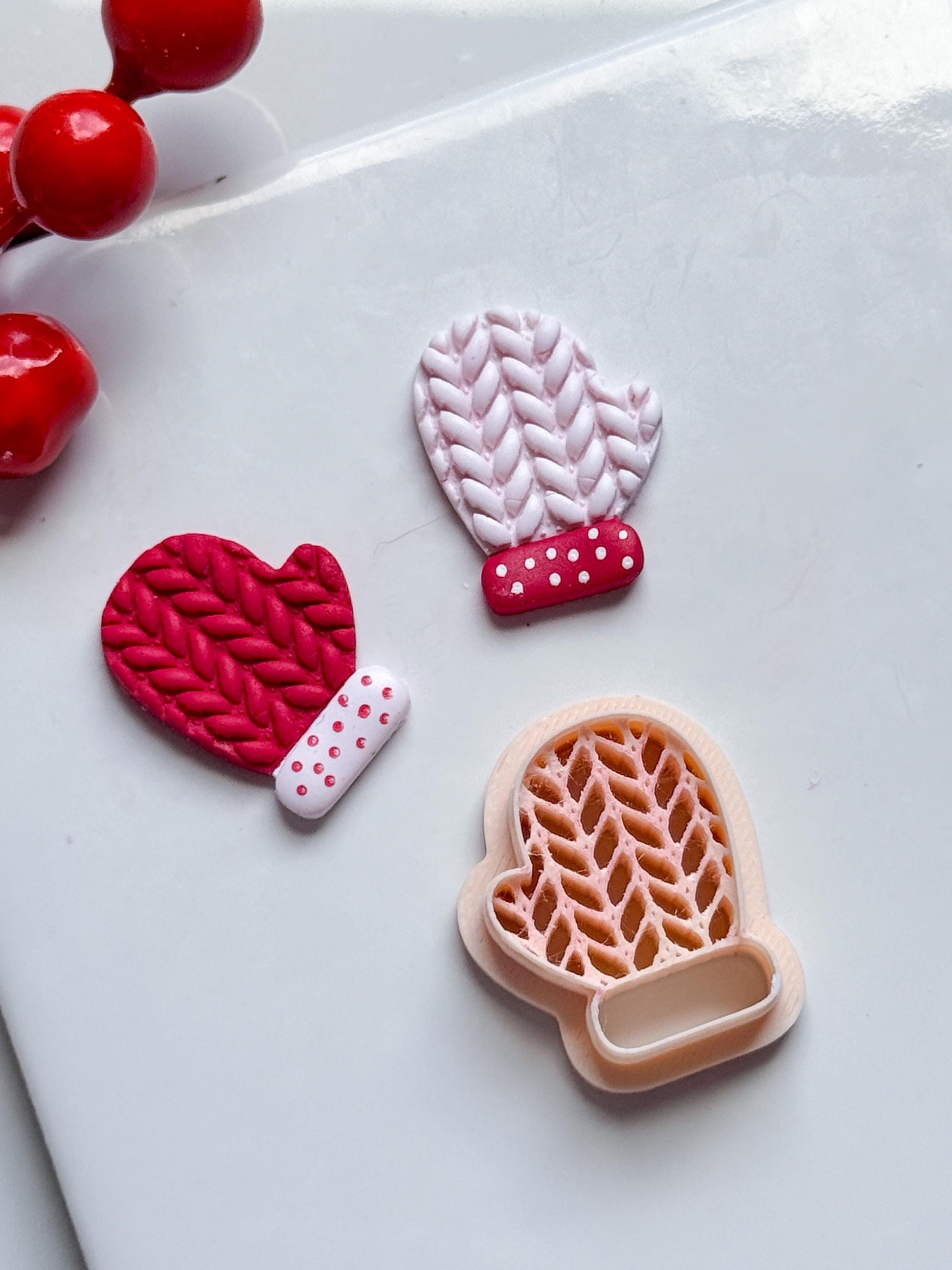 Knit Mitten Clay Cutter: Winter Earring Cutter for Polymer Clay