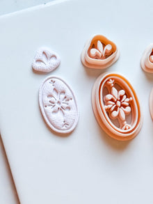 Ornate Fleur de Lis Oval Clay Cutter Set: Elegant Floral Polymer Clay Tools