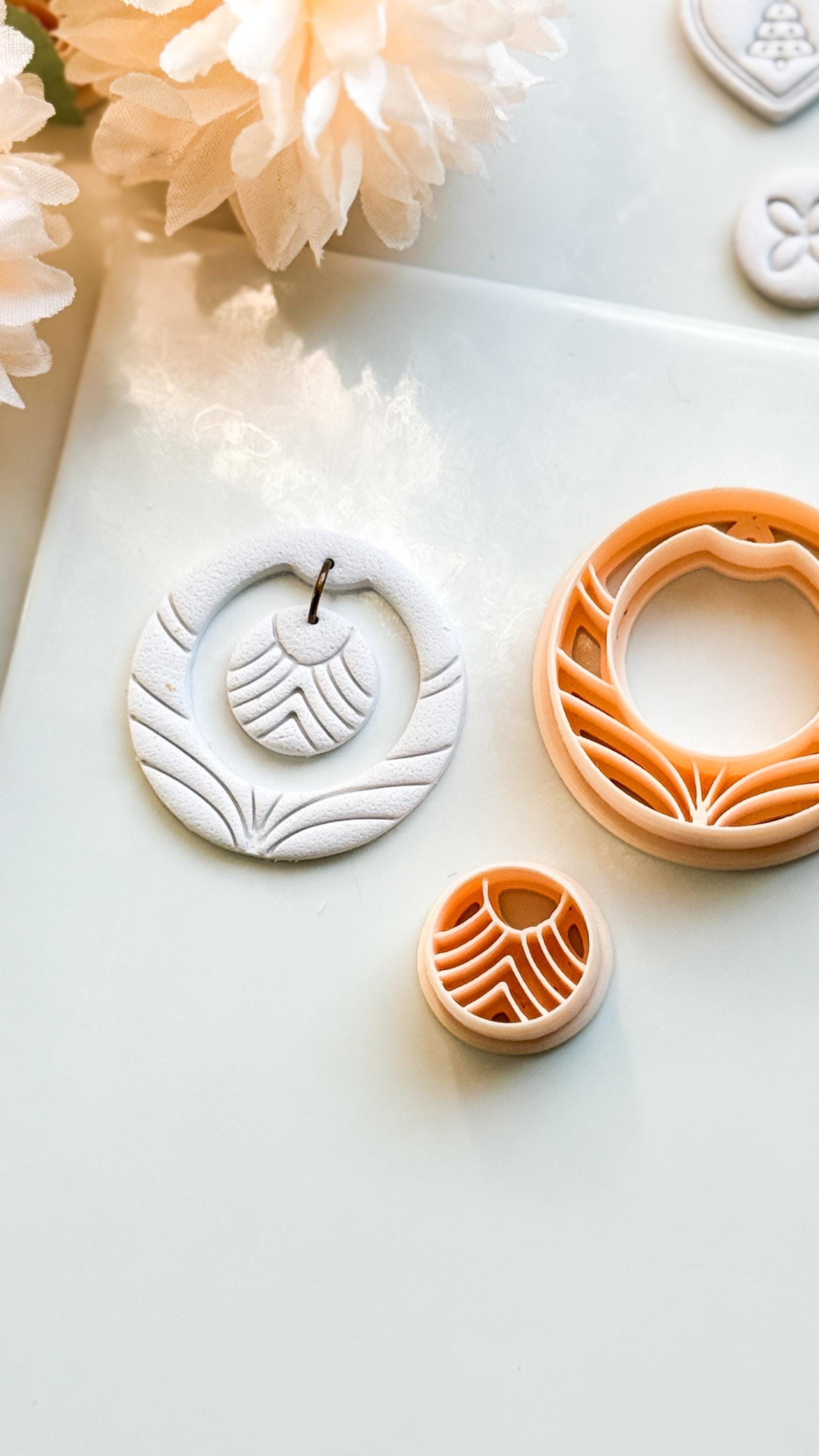 Florune Clay Cutter – Floral Round Polymer Clay Earring Tool