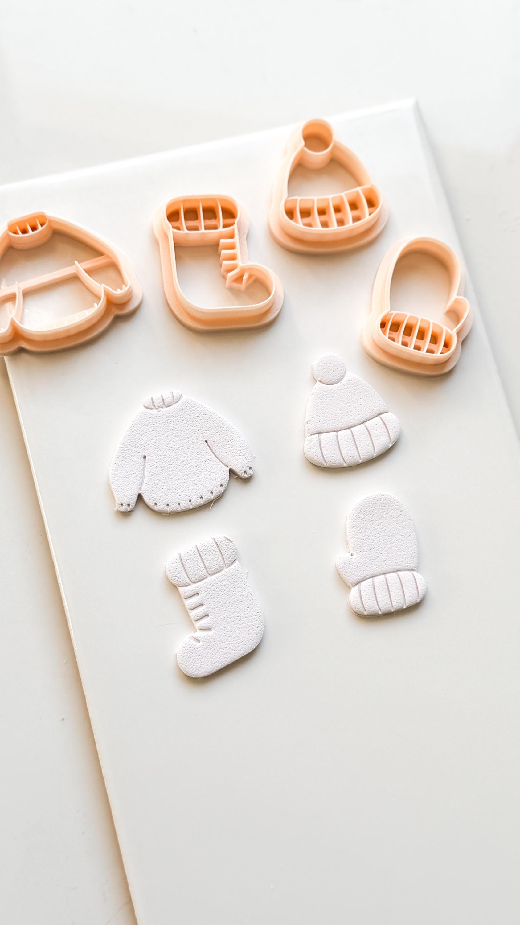 Cozy Season Clay Cutter – Winter Sweater Hat Mitten Sock Design