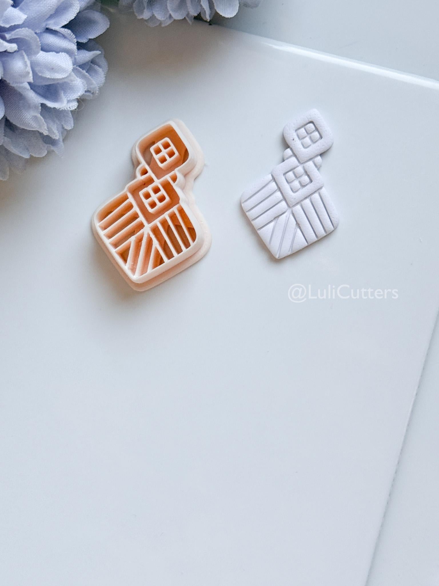 Alba Wren Polymer Clay Cutter: Geometric Ray Design for Earrings