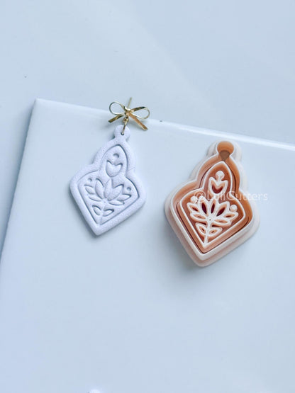 Flora Wren Polymer Clay Cutter: Folk Floral Design for Earrings