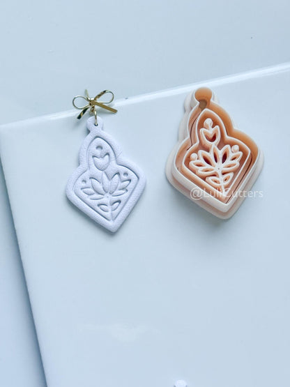 Flora Wren Polymer Clay Cutter: Folk Floral Design for Earrings