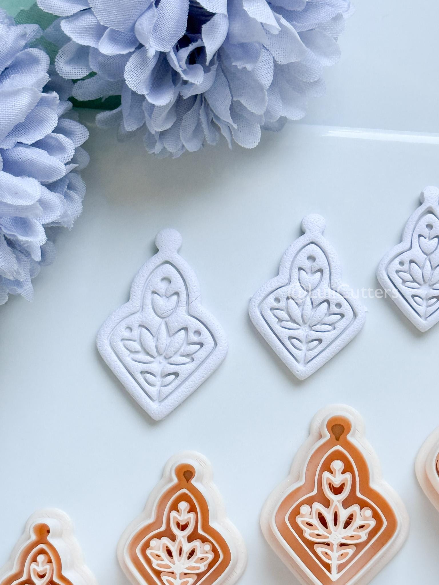 Flora Wren Polymer Clay Cutter: Folk Floral Design for Earrings