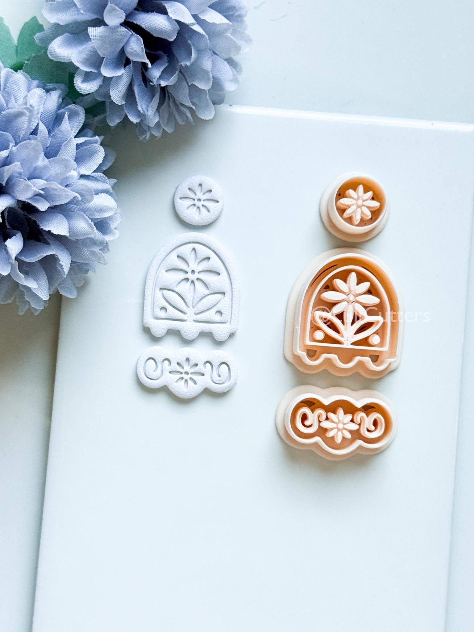 Sora Polymer Clay Cutter: Floral Arch Design for Earrings