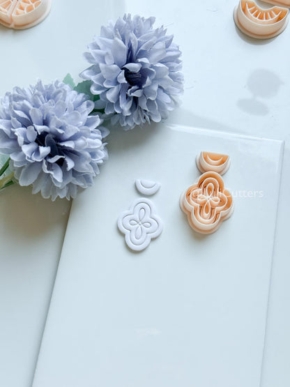 Vale Crest Polymer Clay Cutter: Ornate Clover Shape for Earrings