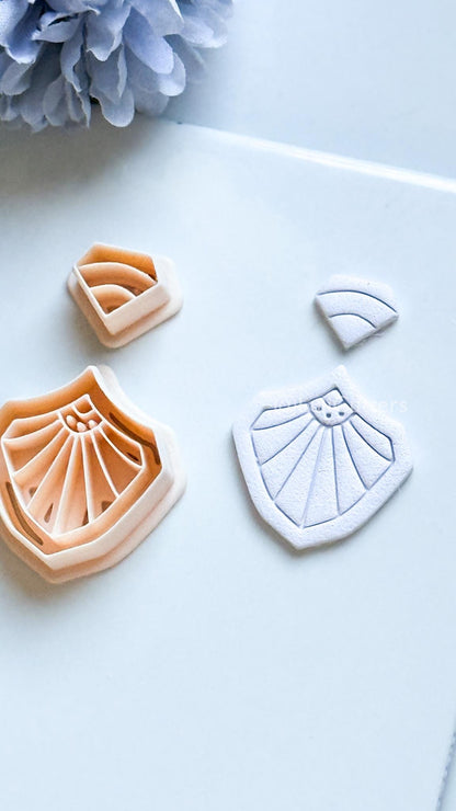 Ray Moss Polymer Clay Cutter: Fan Ray Design for Earrings