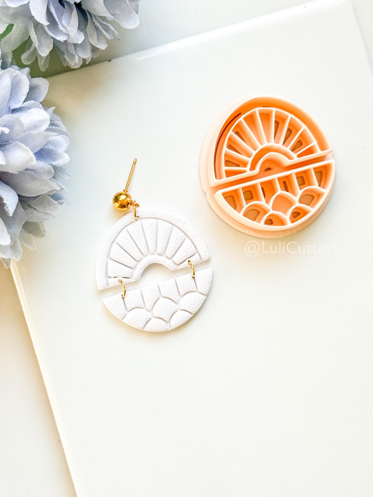 Solenne Ray Polymer Clay Cutter: Split Sunray Design for Earrings