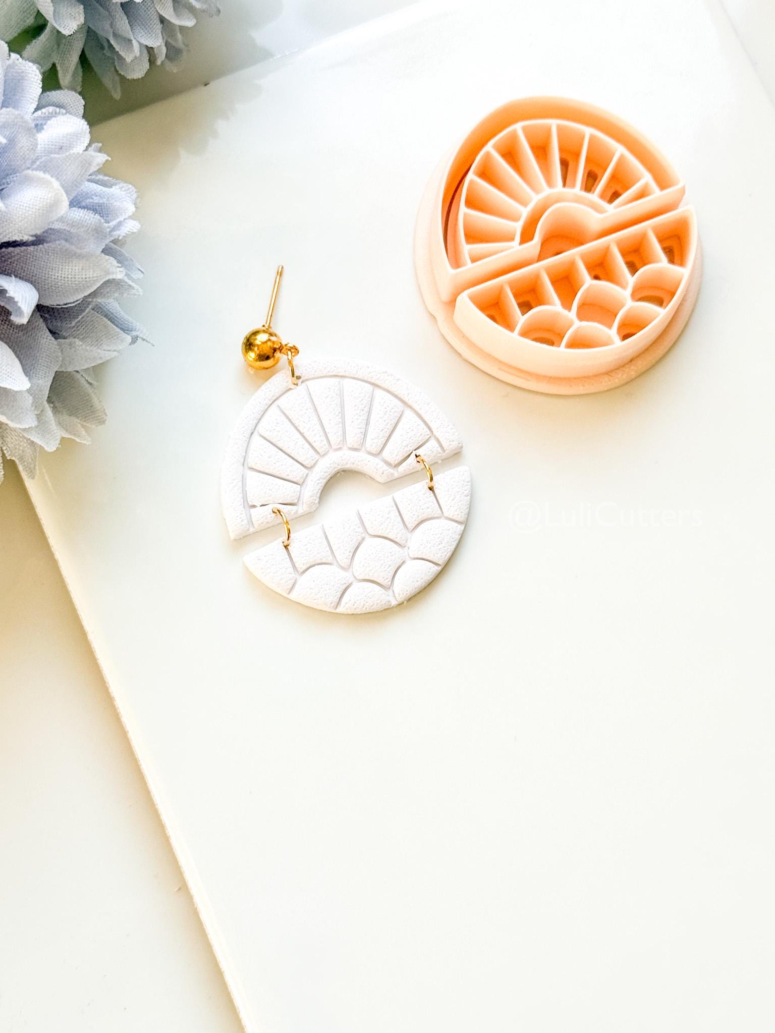 Solenne Ray Polymer Clay Cutter: Split Sunray Design for Earrings