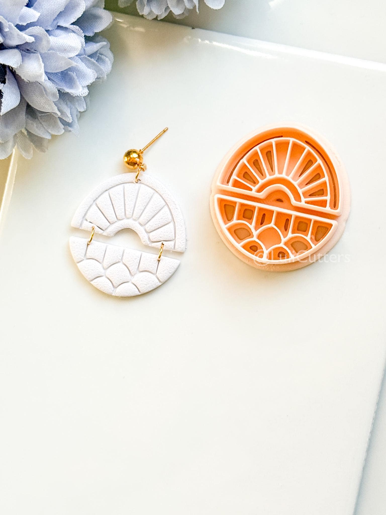 Solenne Ray Polymer Clay Cutter: Split Sunray Design for Earrings