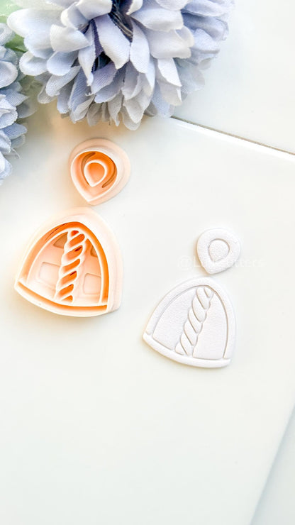 Loop Sol Polymer Clay Cutter: Twisted Arch Design for Earrings