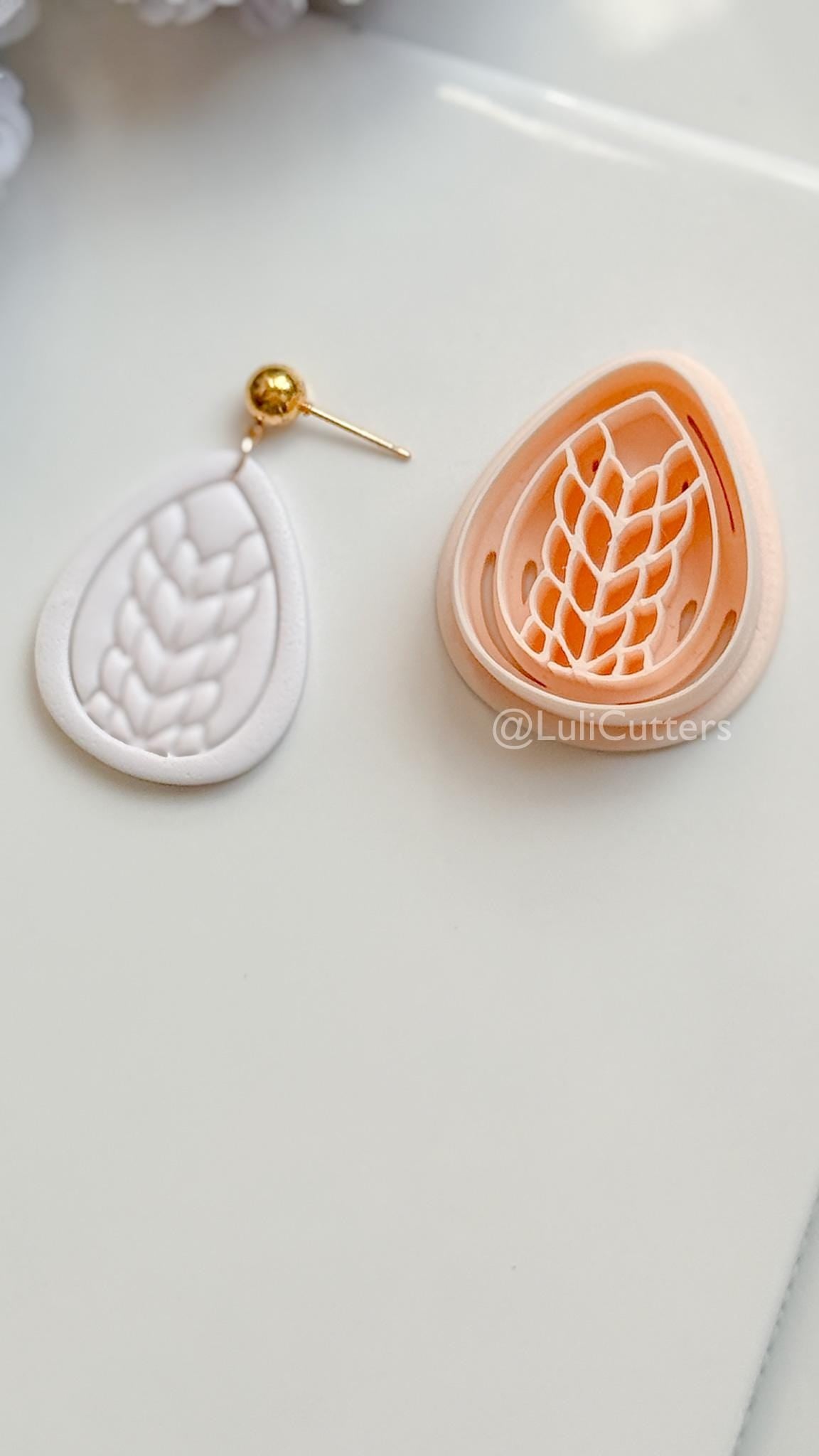 Braid Ora Polymer Clay Cutter: Braided Teardrop Design for Earrings