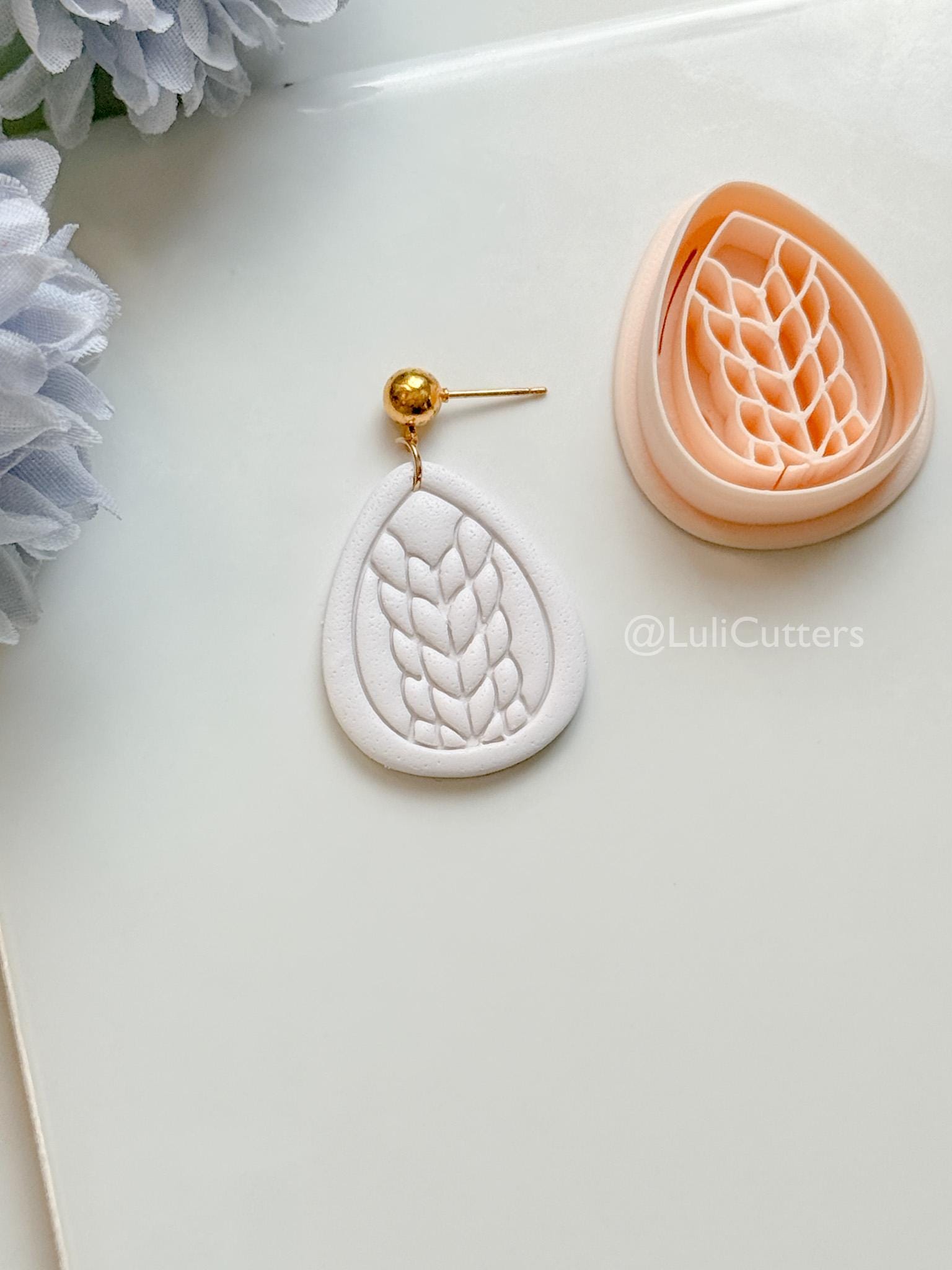 Braid Ora Polymer Clay Cutter: Braided Teardrop Design for Earrings
