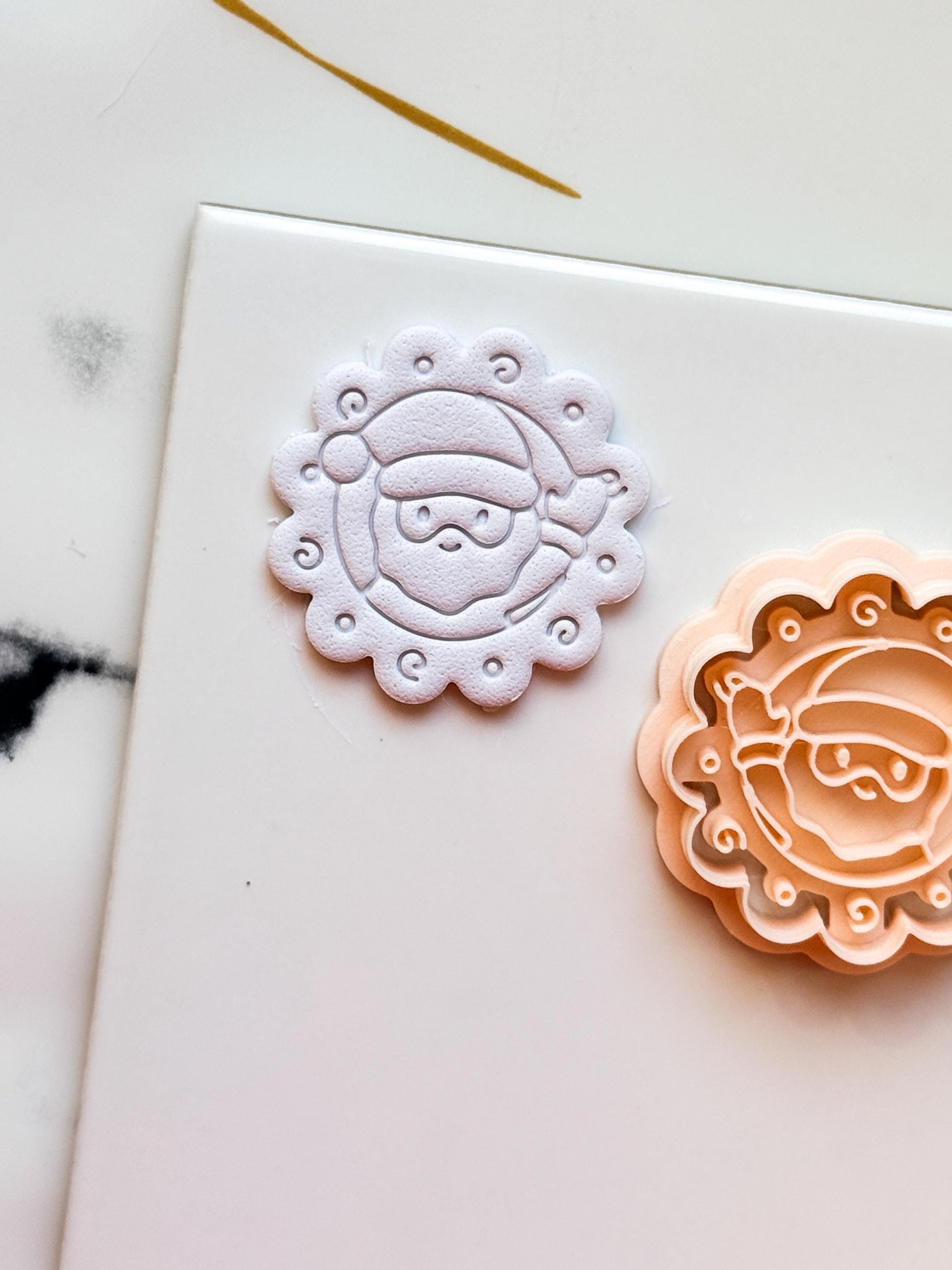 Santa in Wreath Clay Cutter: Christmas Polymer Clay Emboss and Cut Tool