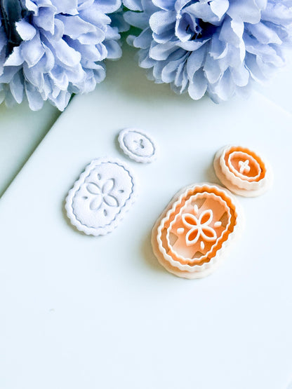 Floral Cameo Clay Cutter: Scalloped Oval Frame with Floral Detail
