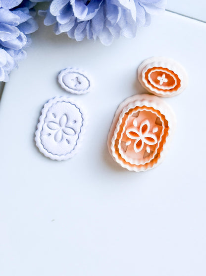 Floral Cameo Clay Cutter: Scalloped Oval Frame with Floral Detail
