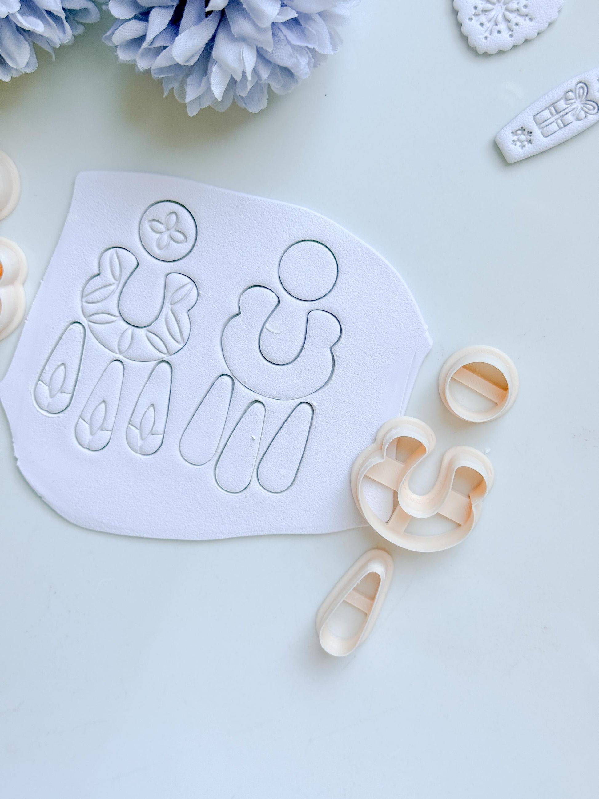 Bare & Bloom Clay Cutter Set: Floral and Plain U Shapes