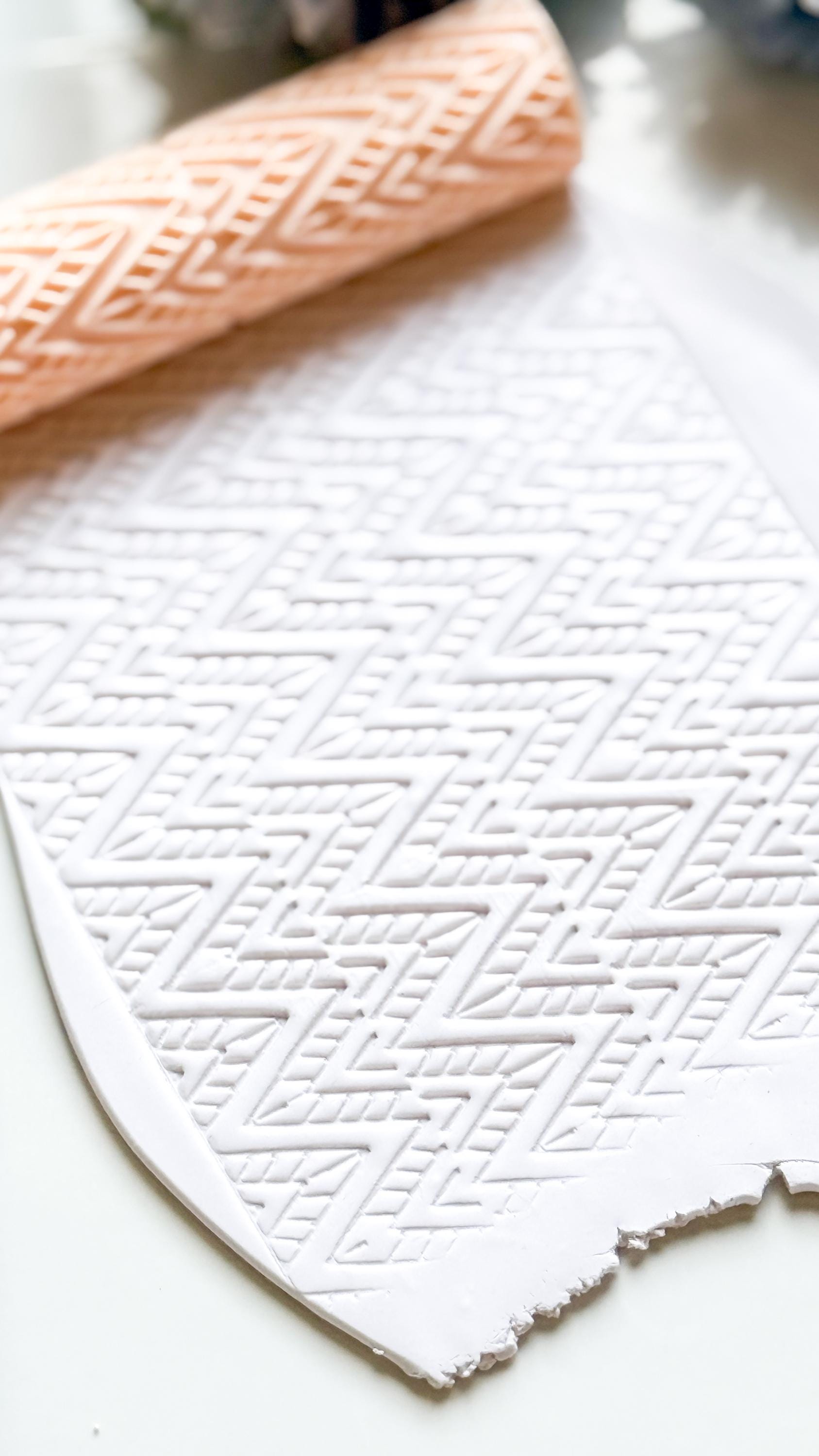 Ethnic Ikat Pattern Texture Roller – Geometric Embossing Tool for Polymer Clay Crafts