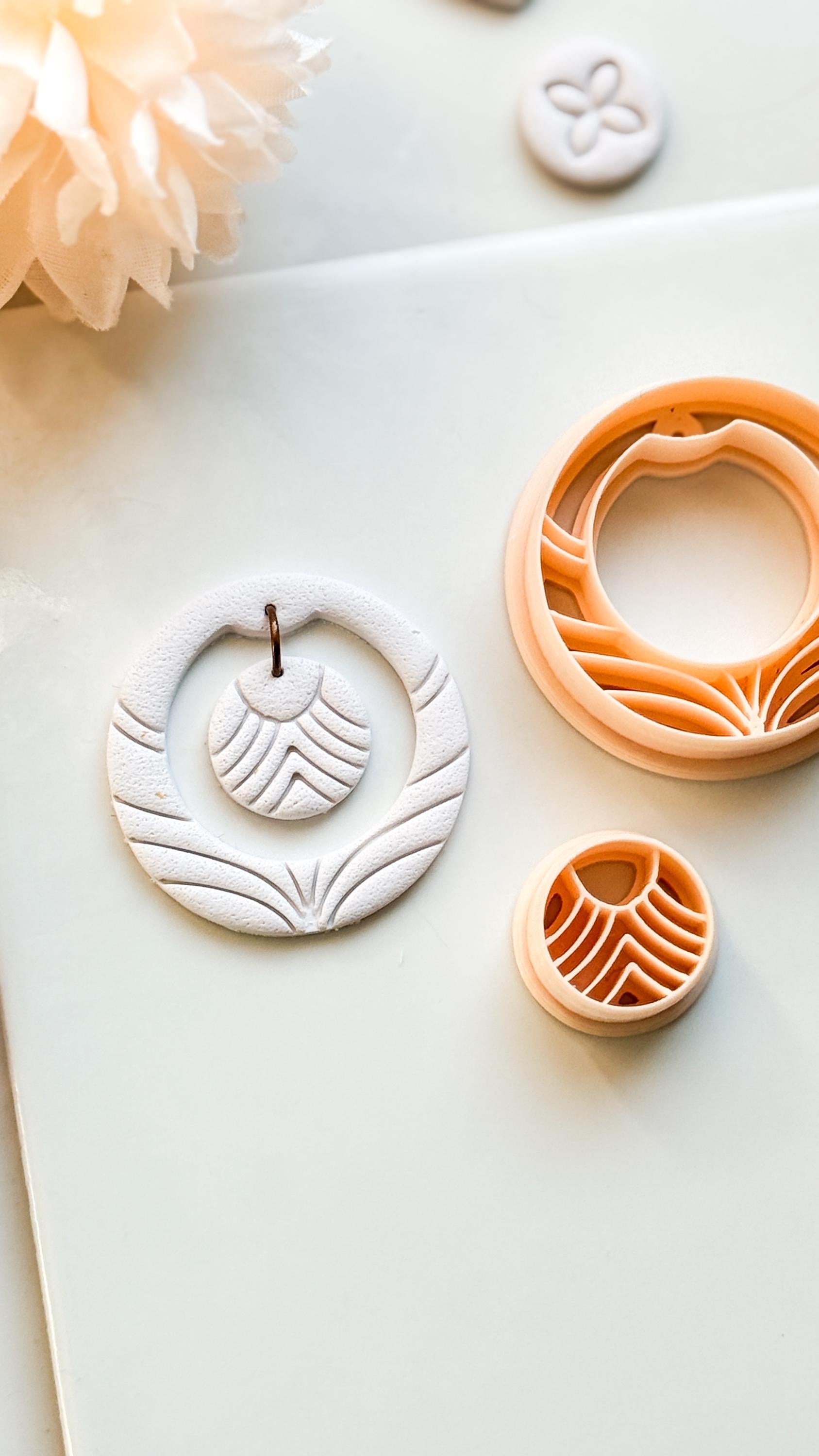 Florune Clay Cutter – Floral Round Polymer Clay Earring Tool