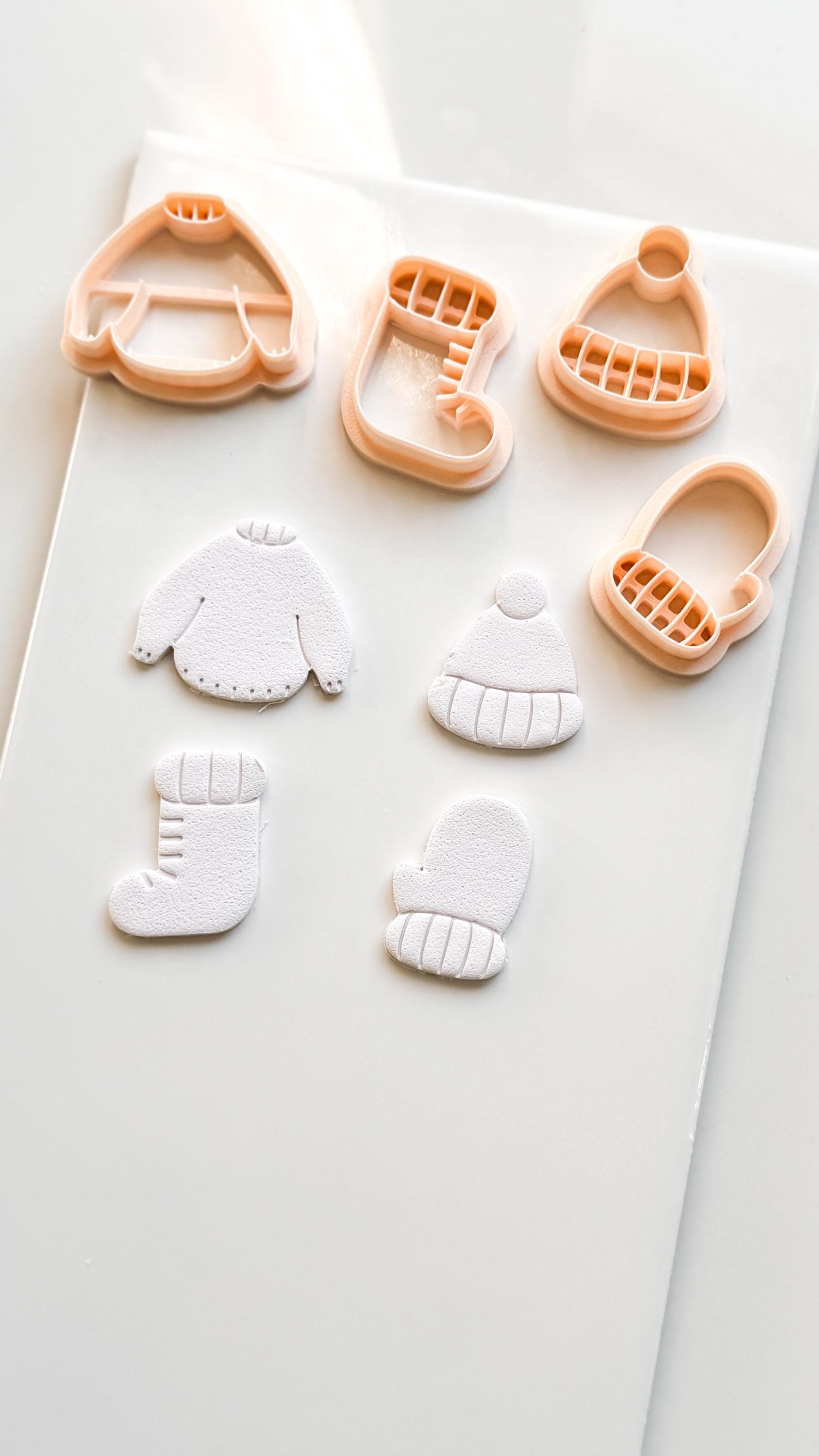 Cozy Season Clay Cutter – Winter Sweater Hat Mitten Sock Design