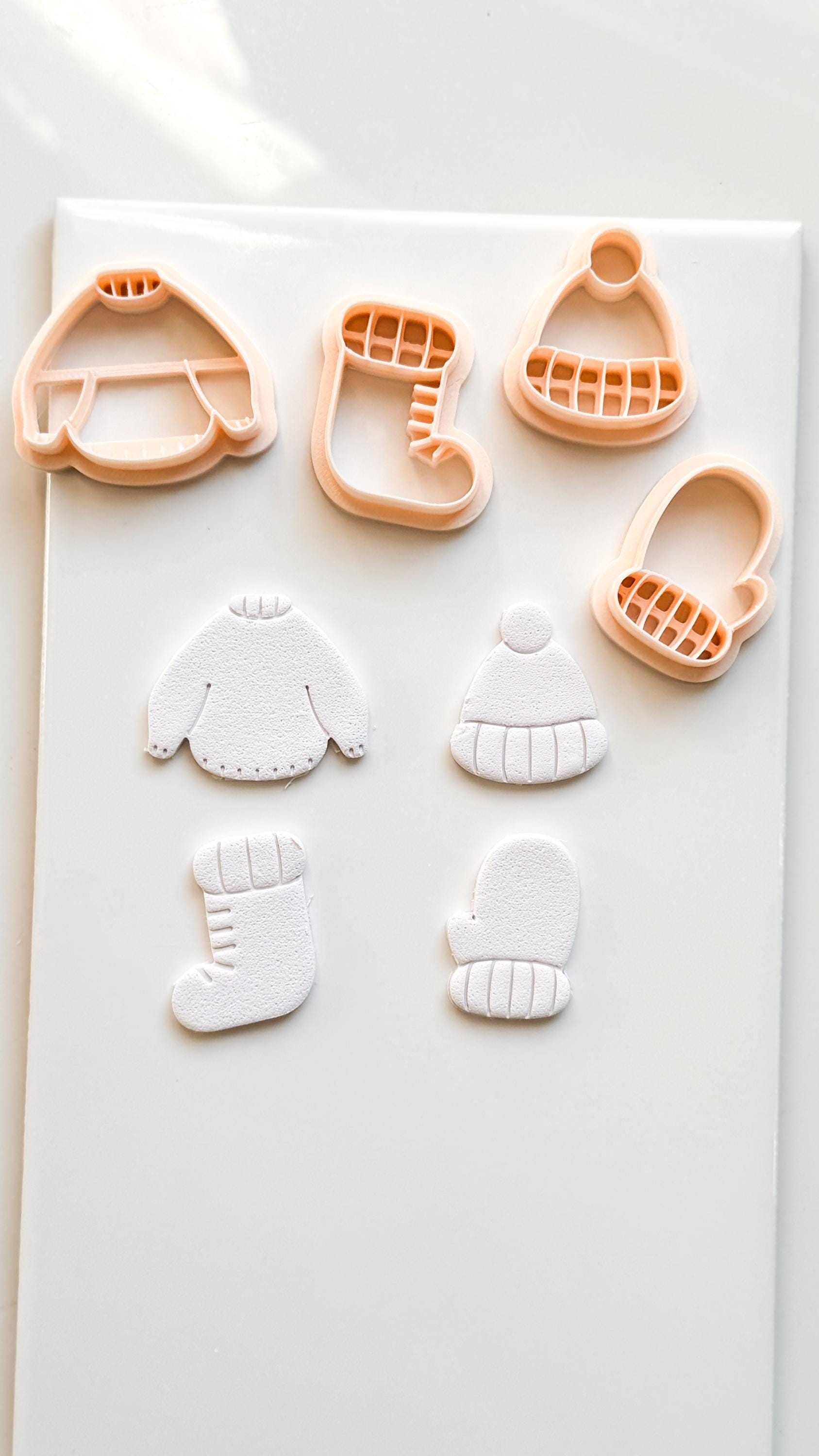 Cozy Season Clay Cutter – Winter Sweater Hat Mitten Sock Design