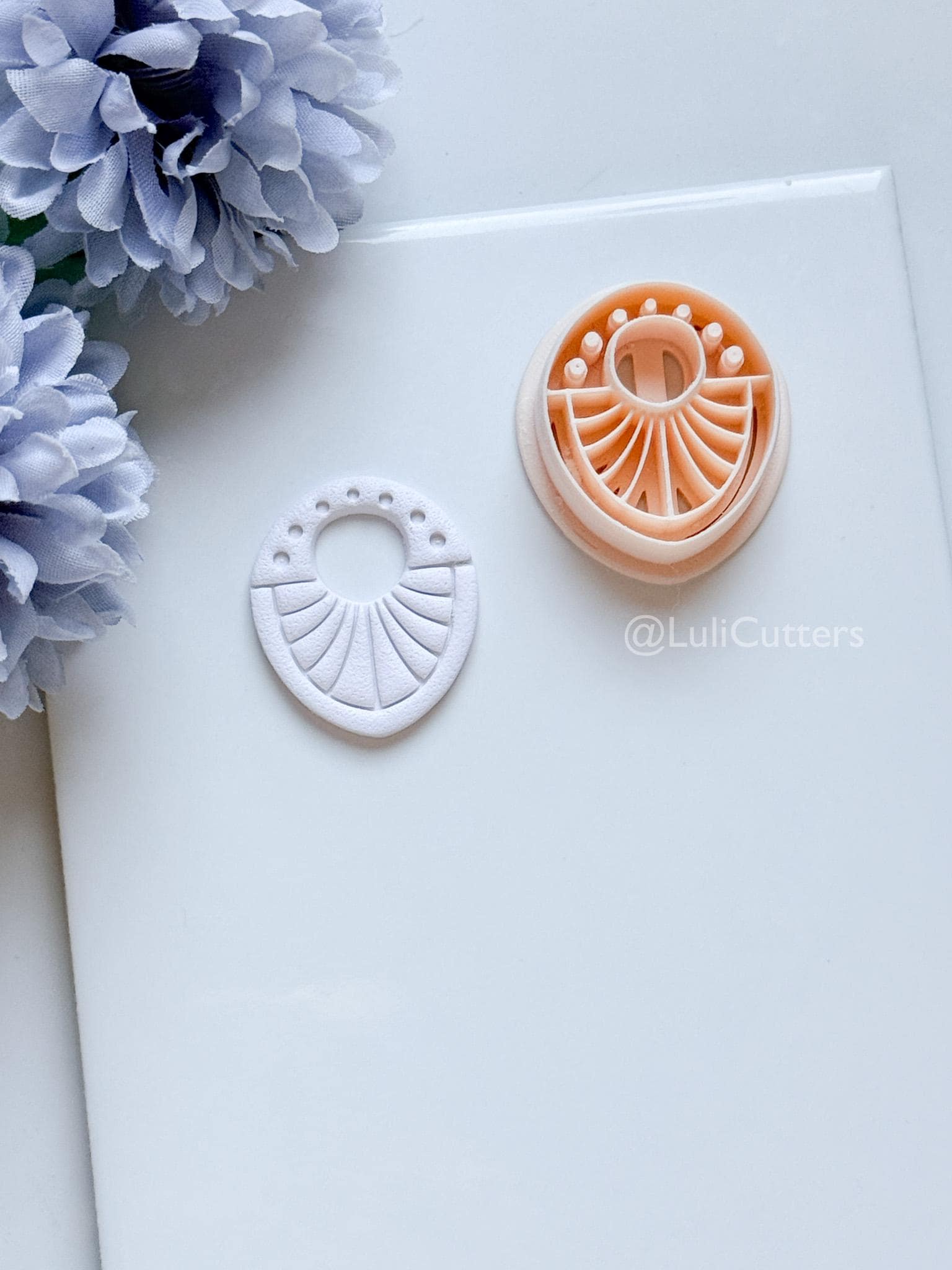 Arla Beam Polymer Clay Cutter: Radiant Arc Design for Earrings
