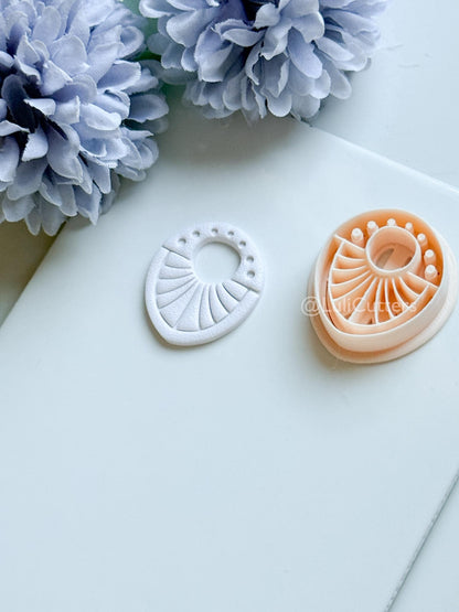 Arla Beam Polymer Clay Cutter: Radiant Arc Design for Earrings