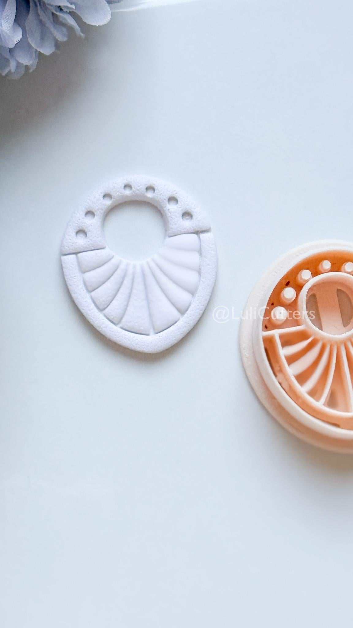 Arla Beam Polymer Clay Cutter: Radiant Arc Design for Earrings