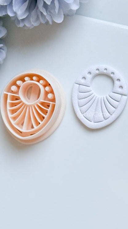 Arla Beam Polymer Clay Cutter: Radiant Arc Design for Earrings