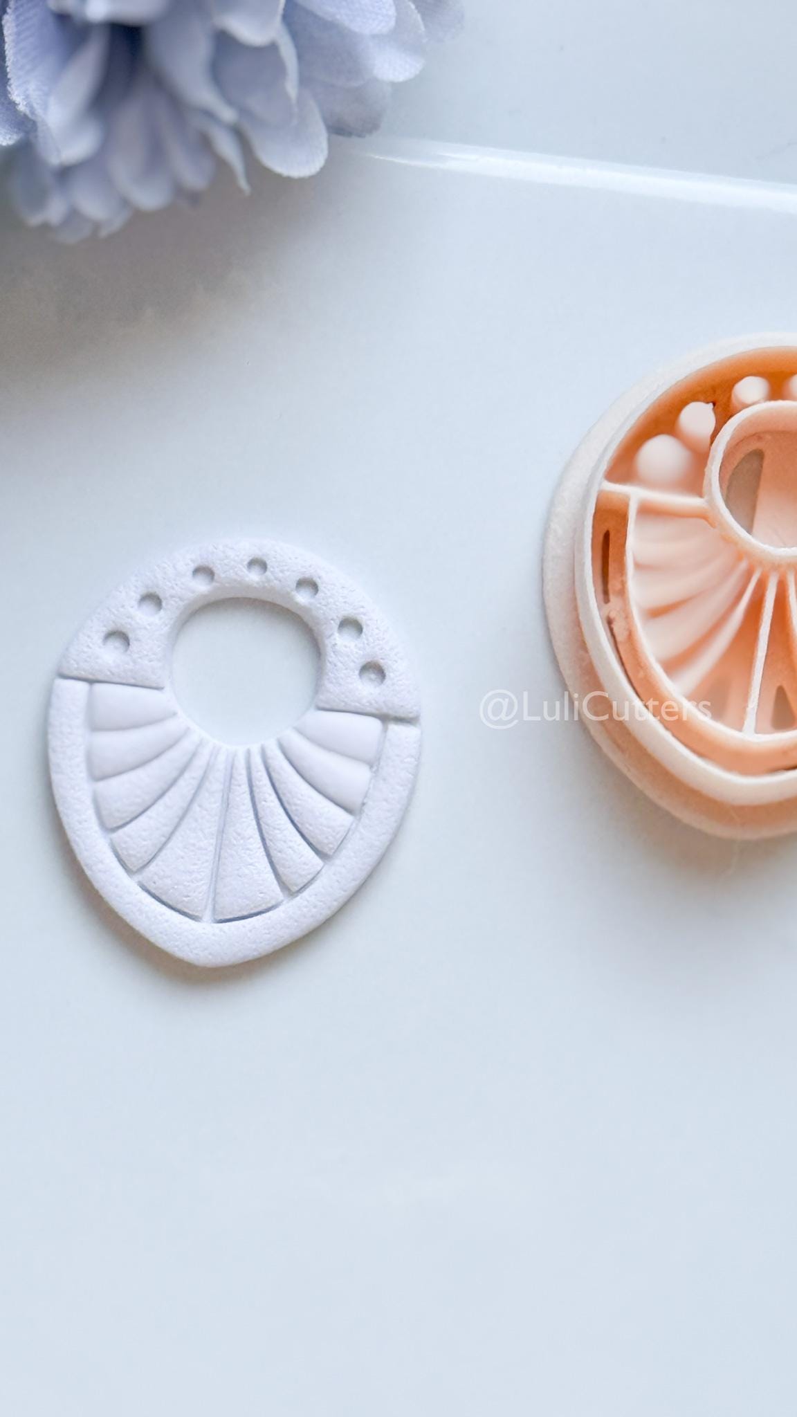 Arla Beam Polymer Clay Cutter: Radiant Arc Design for Earrings